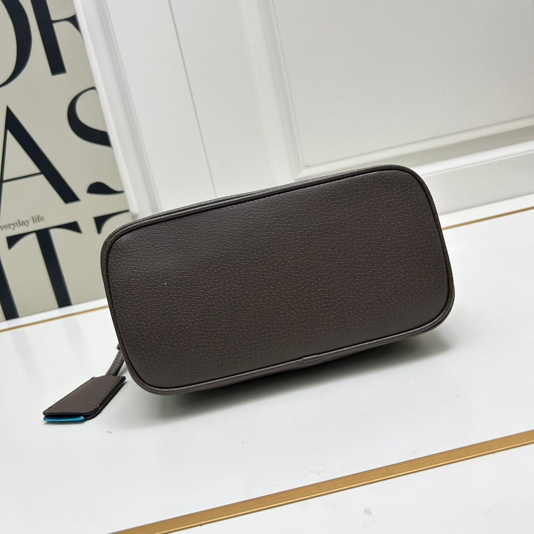 1XB453BDE Stylish leather bag