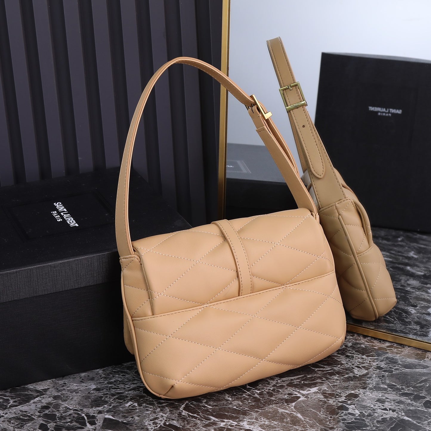 XSL9BDE Stylish leather bag 