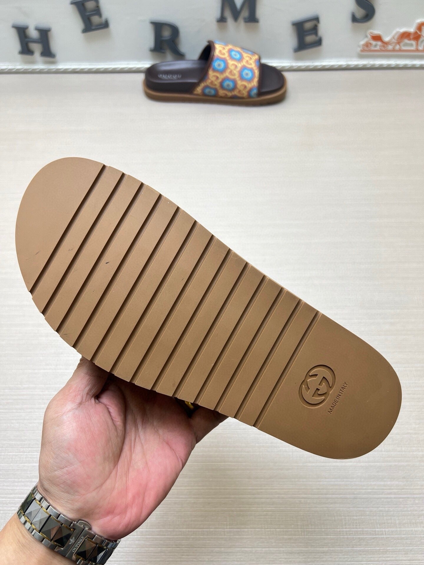 5WB240ZDE Stylish Slippers