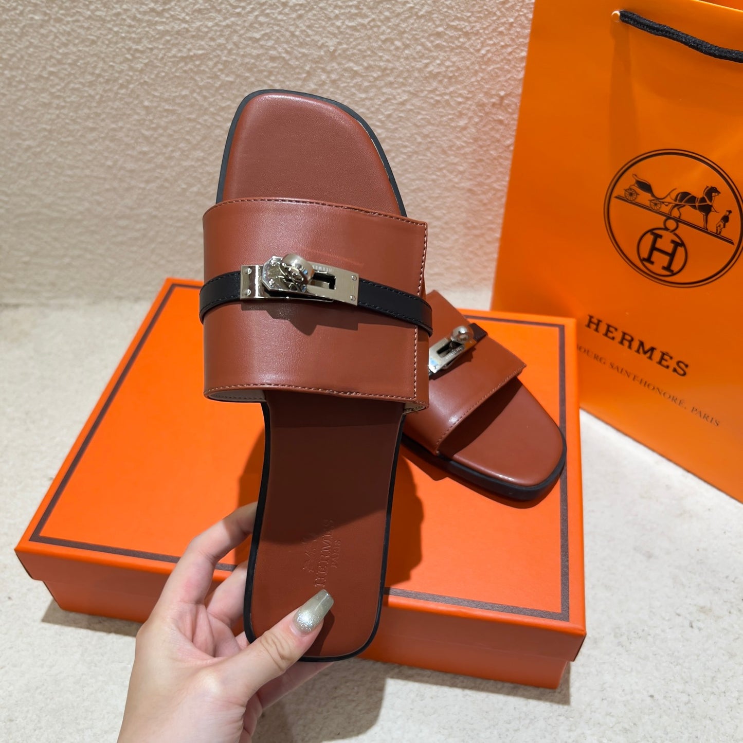 14H201ZDE Stylish Slippers