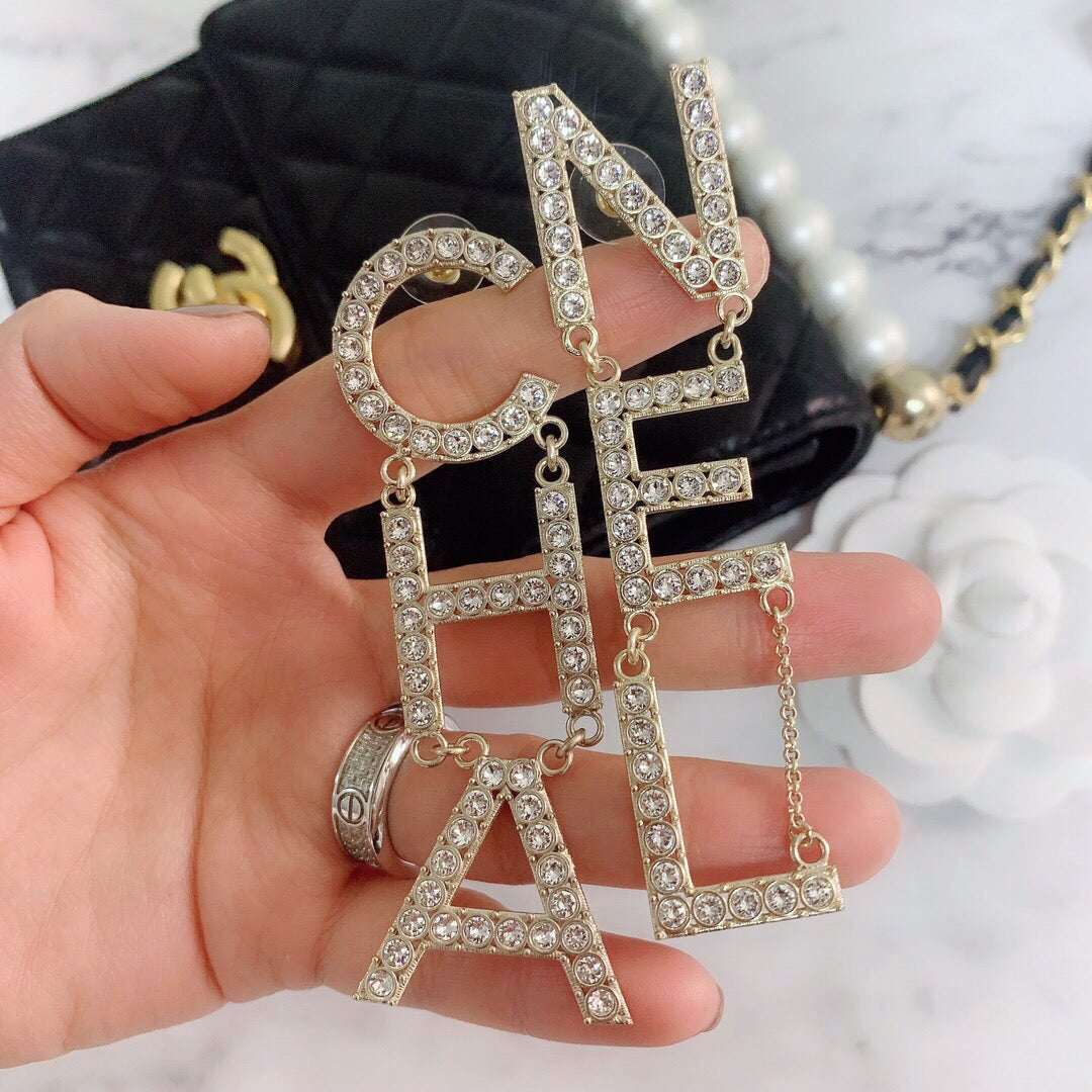 1NC187EDE Stylish Earrings