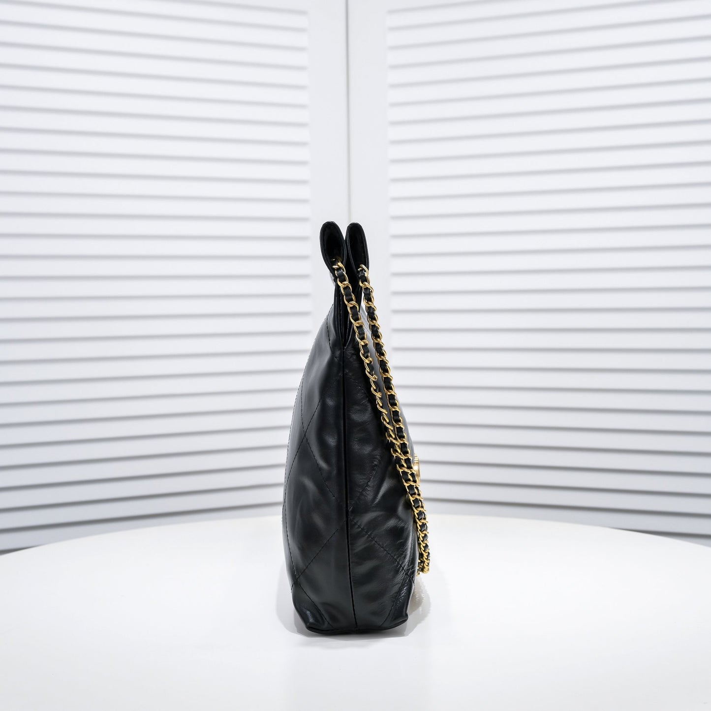 1XC70BDE Stylish leather bag 