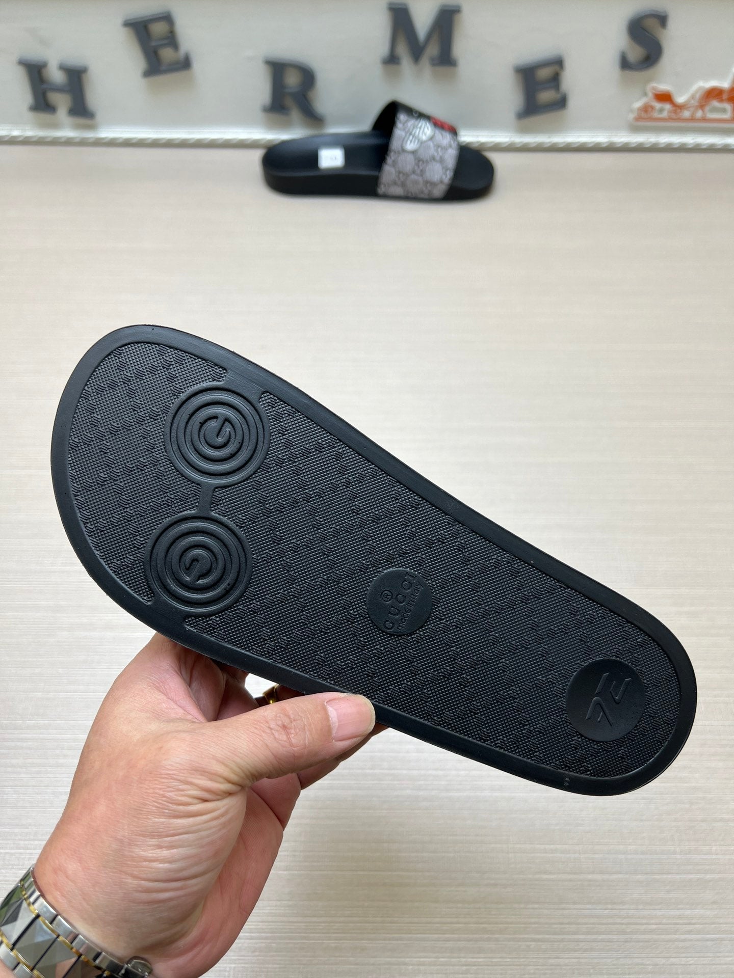 5LB235ZDE Stylish Slippers