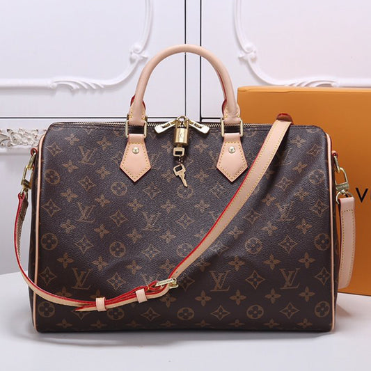2E8BDE Stylish leather bag 
