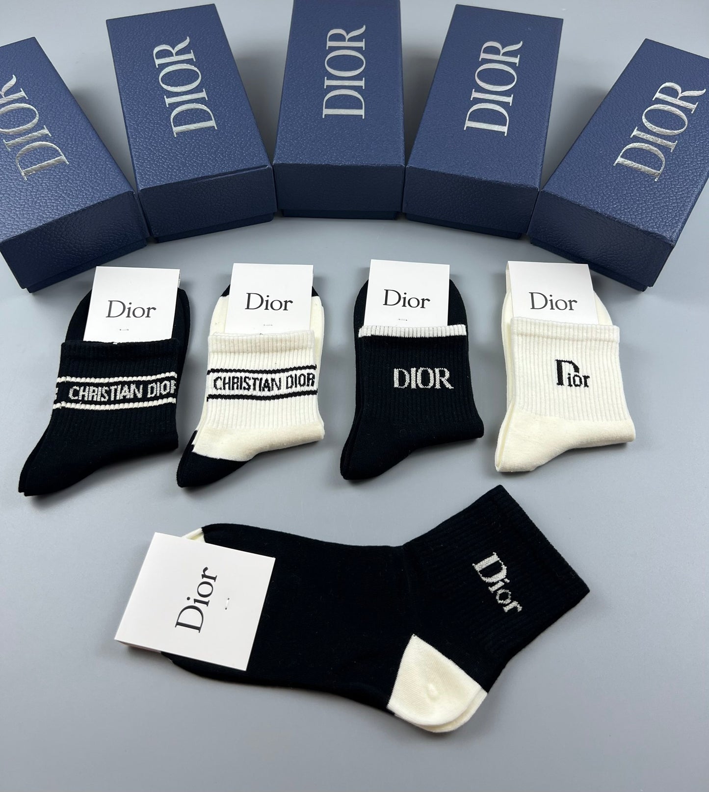 235QD68SDE Stylish socks(5 pairs )