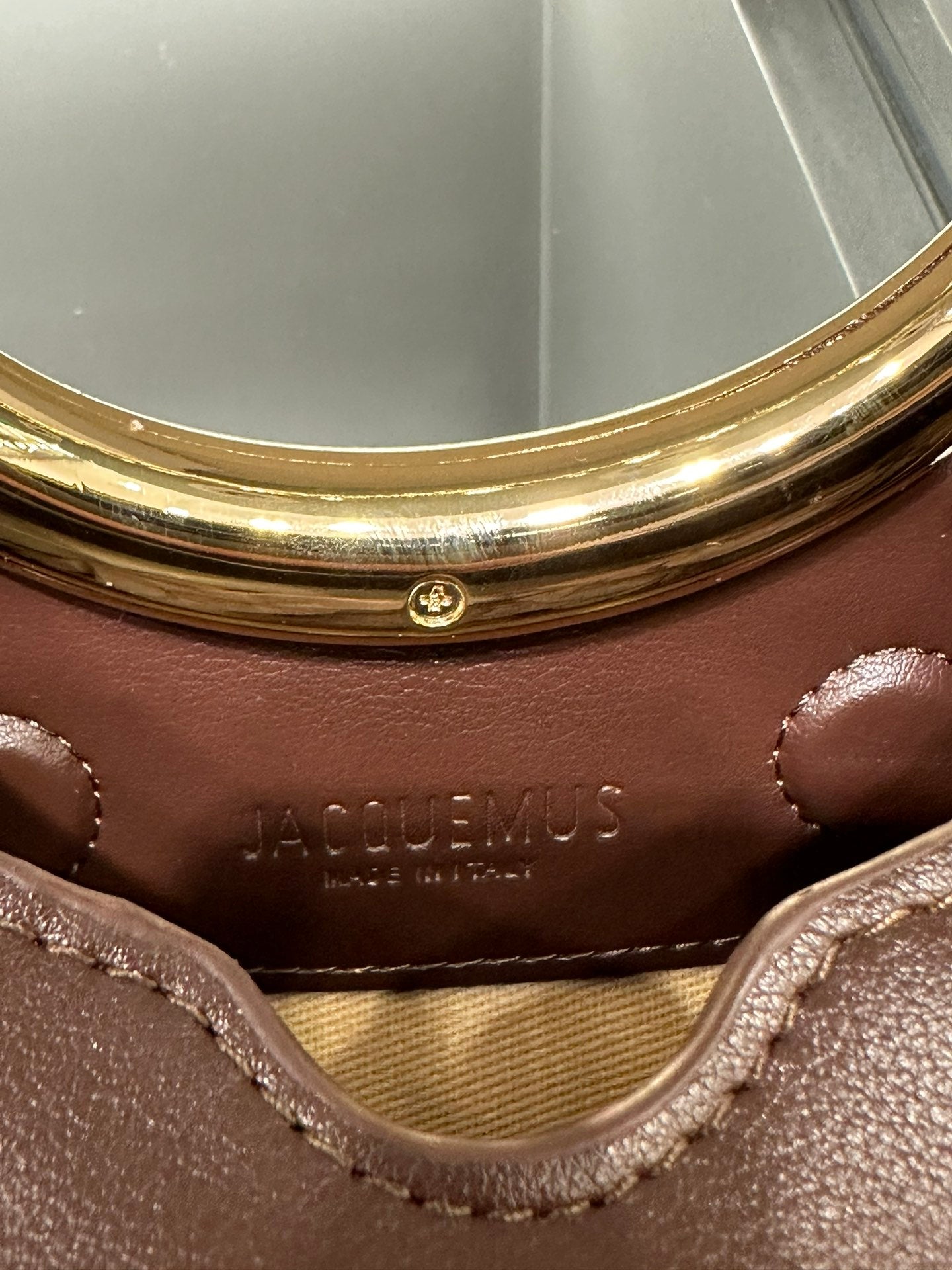 155NA12BDE Stylish leather bag