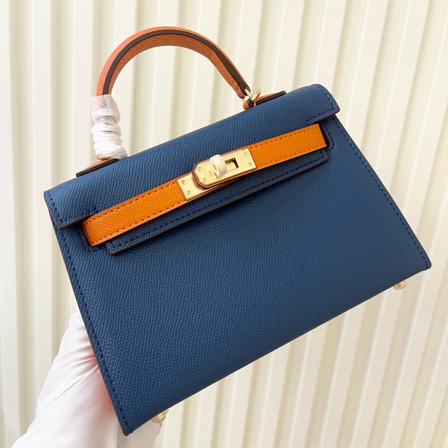 2WH25BDE Stylish leather bag