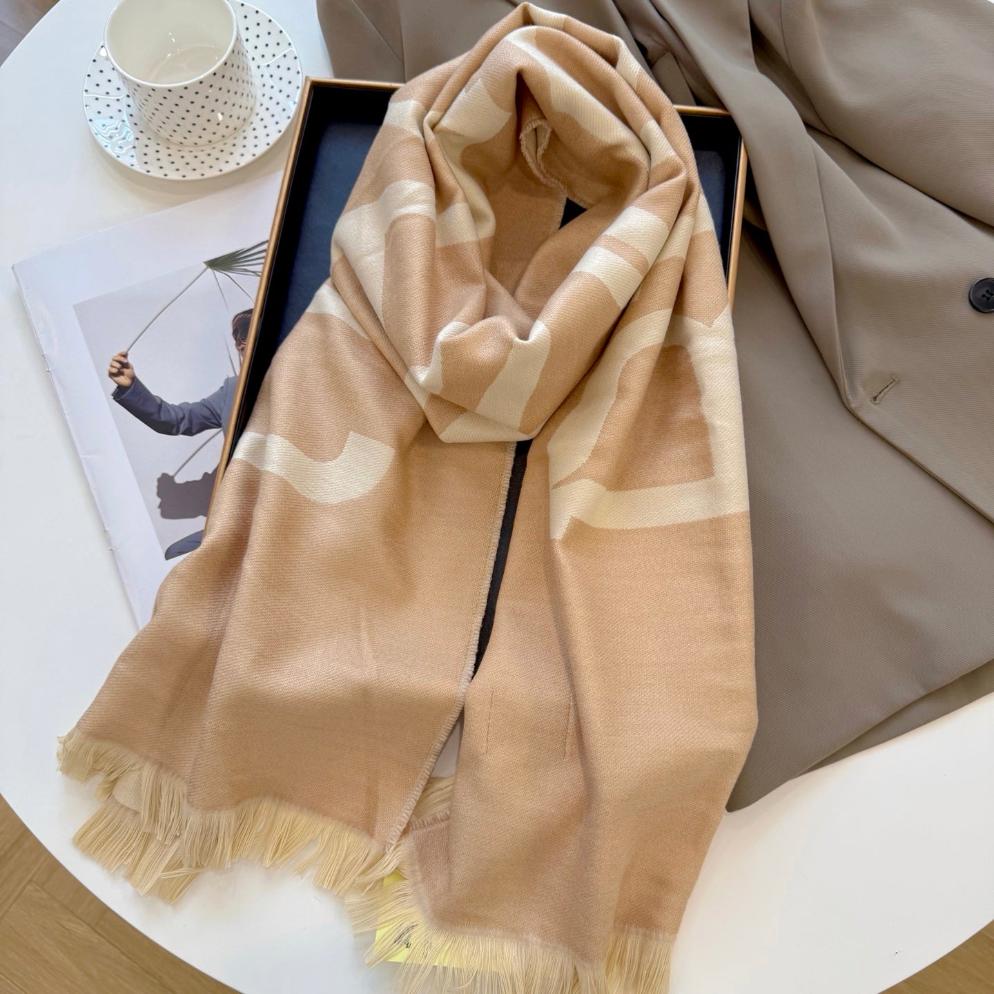 185ZR14WDE Stylish Winter Scarves