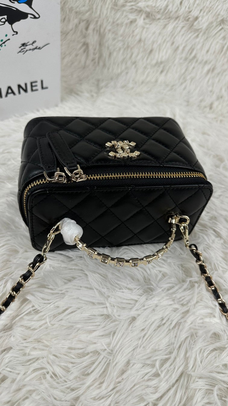 1XC377BDE Stylish leather bag 