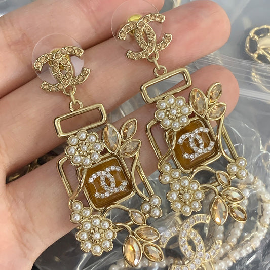 84C56EDE Stylish Brooch Earrings