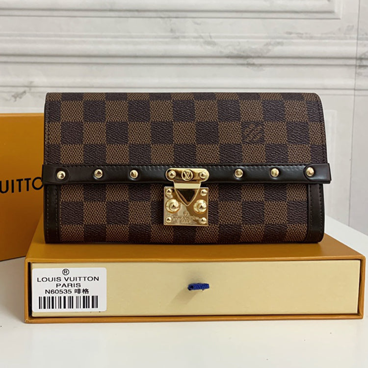 AE10BDE Stylish leather wallets