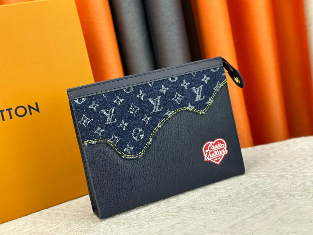 1XE397BDE Stylish leather bag