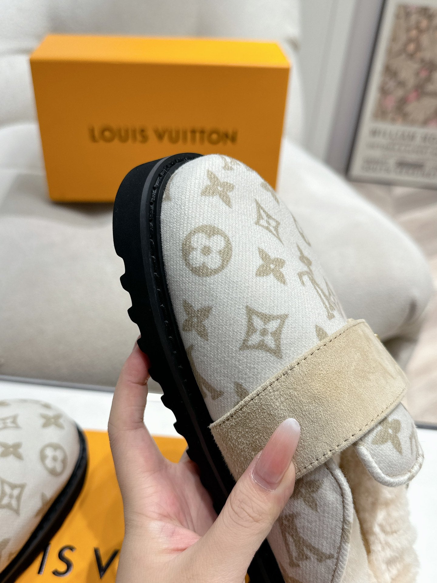 3LE6ZDE Stylish Slippers