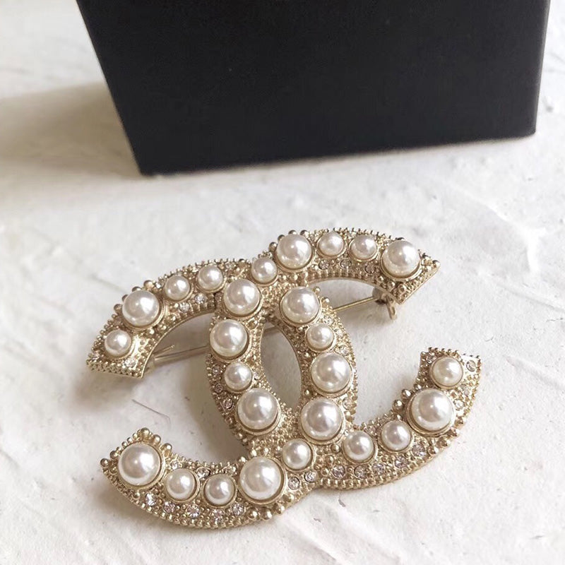 14C209XDE Stylish Brooch