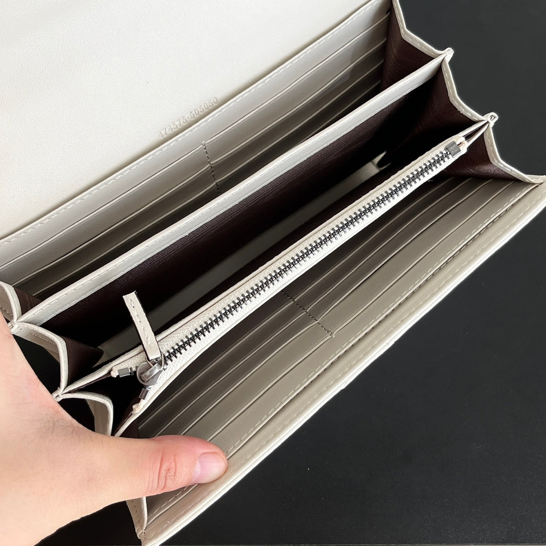 155NB51BDE Stylish leather wallets