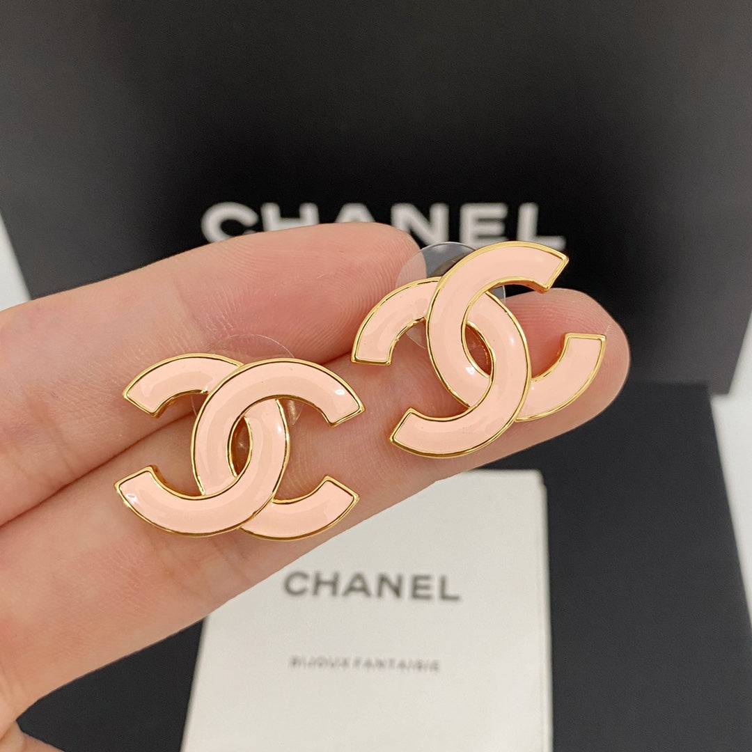 14C504EDE Stylish Earrings