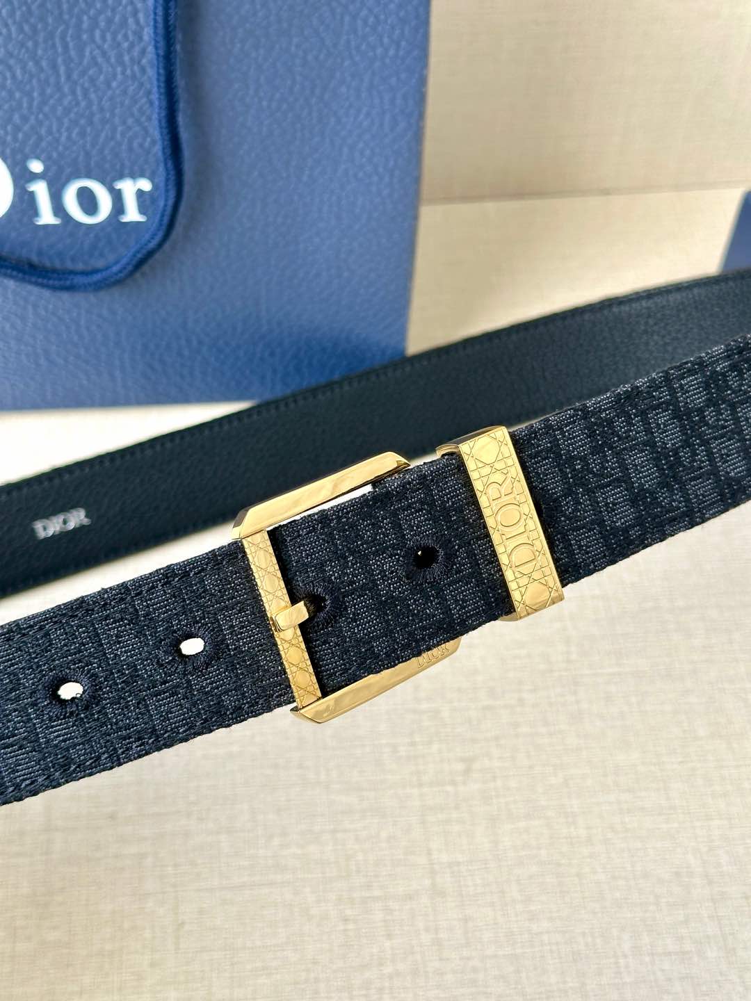 1WD156PDE Stylish  High quality belt With full package