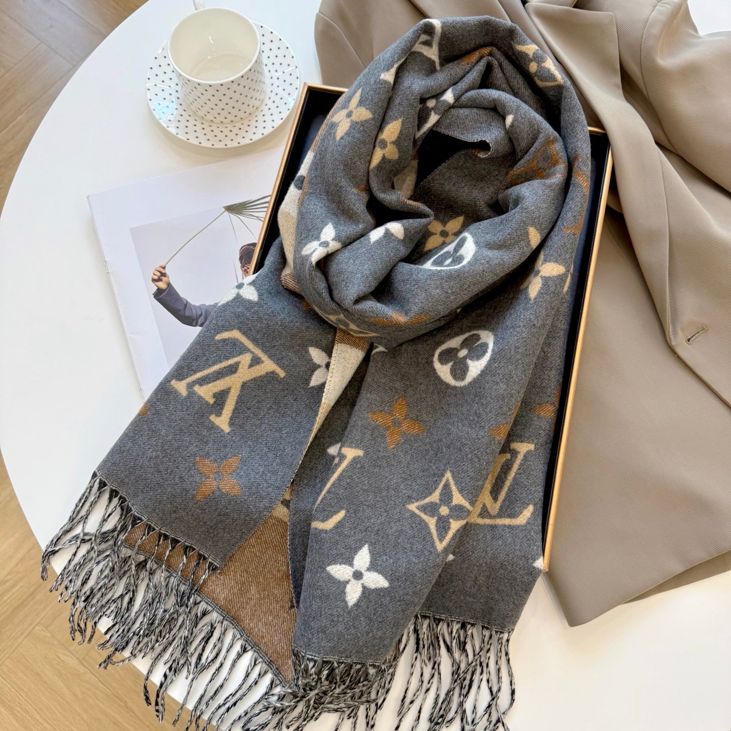 185RE70WDE Stylish Winter Scarves