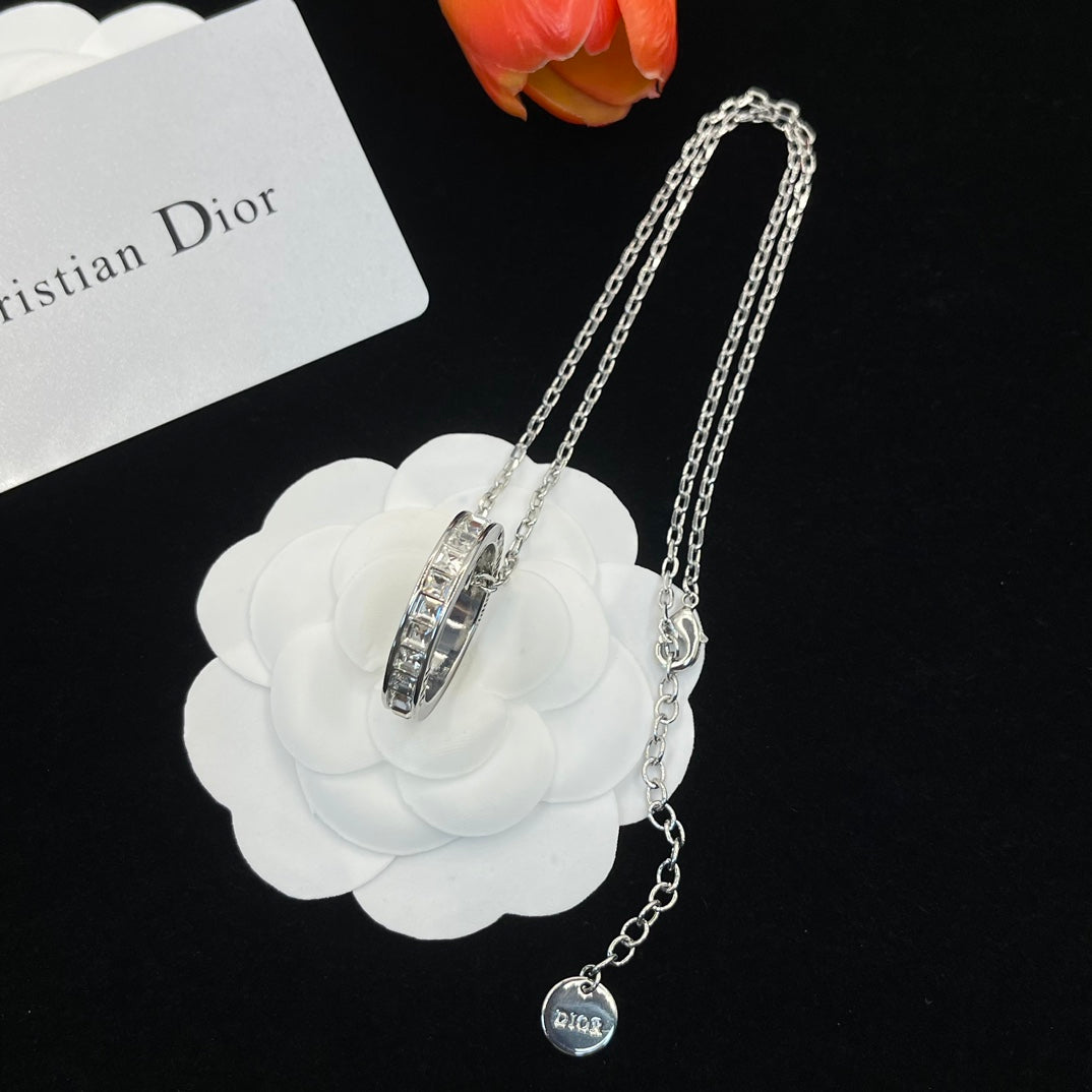 14D1060XDE Stylish Necklaces