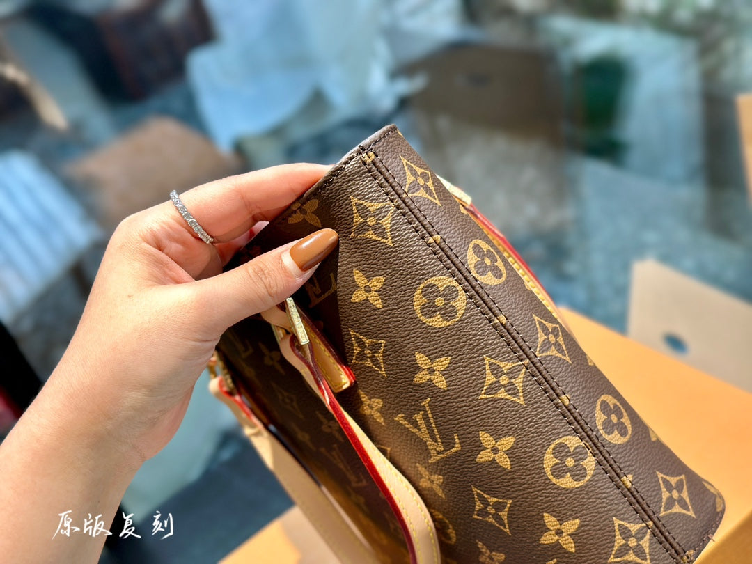 6XE128BDE Stylish leather bag 