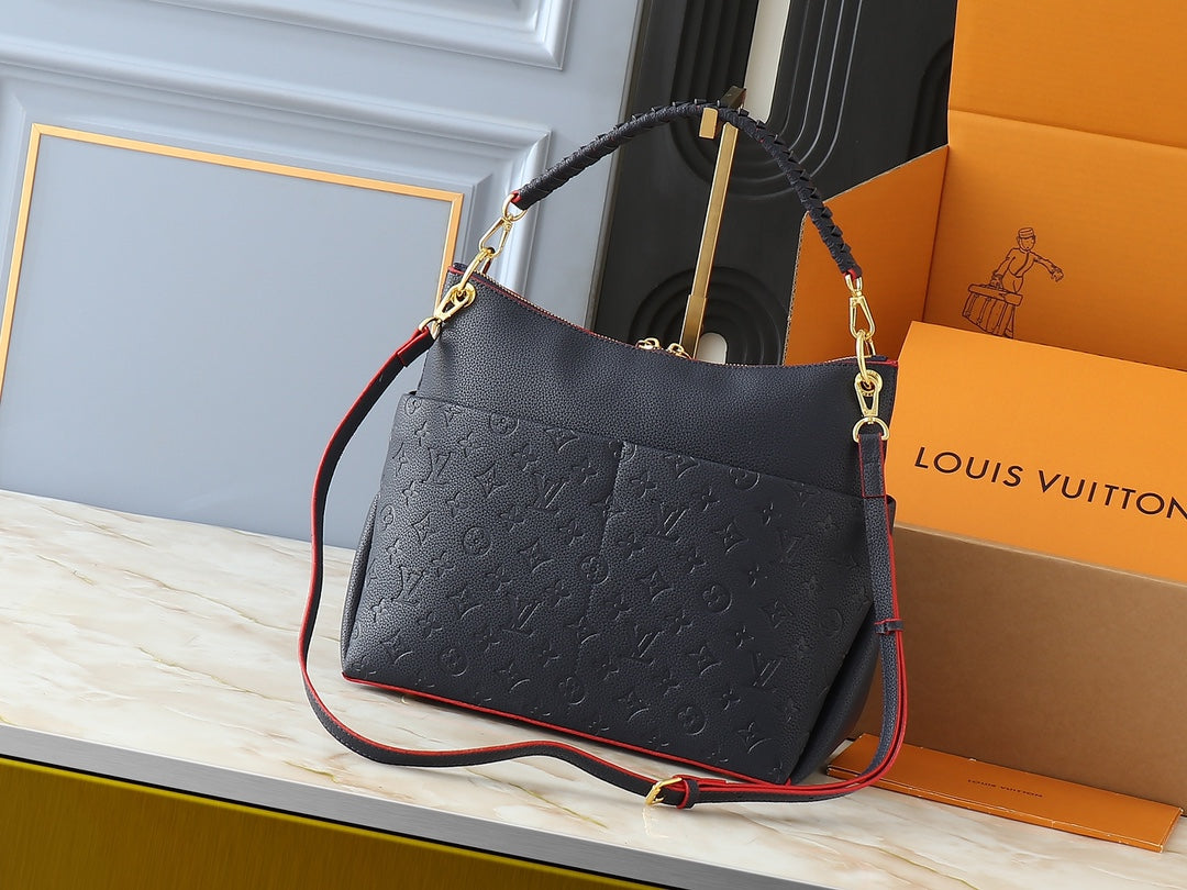 1WE115BDE Stylish leather bag