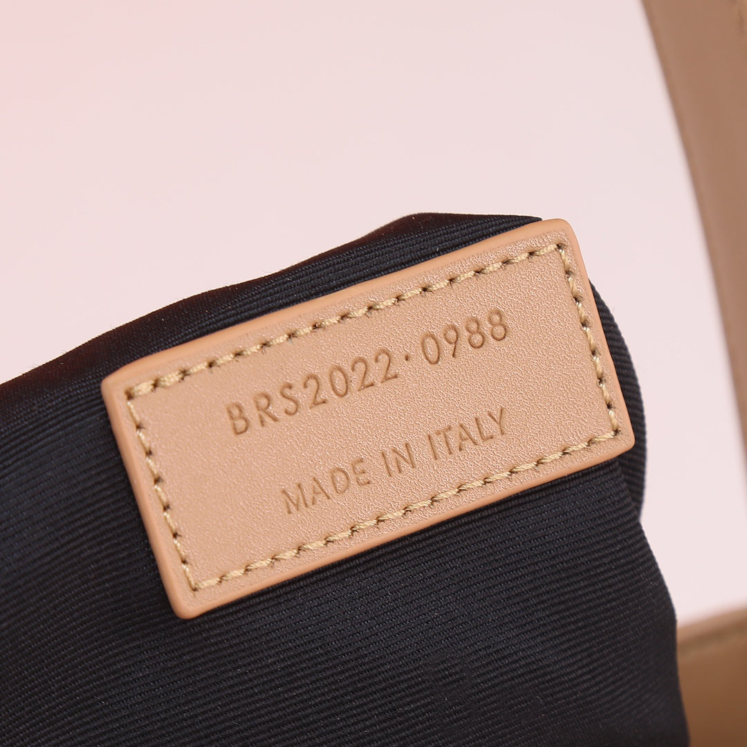 4XSL29BDE Stylish leather bag 