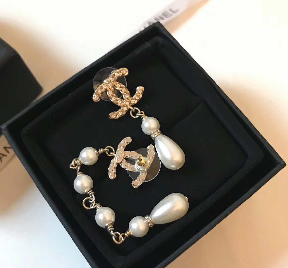 1NC158EDE Stylish Earrings