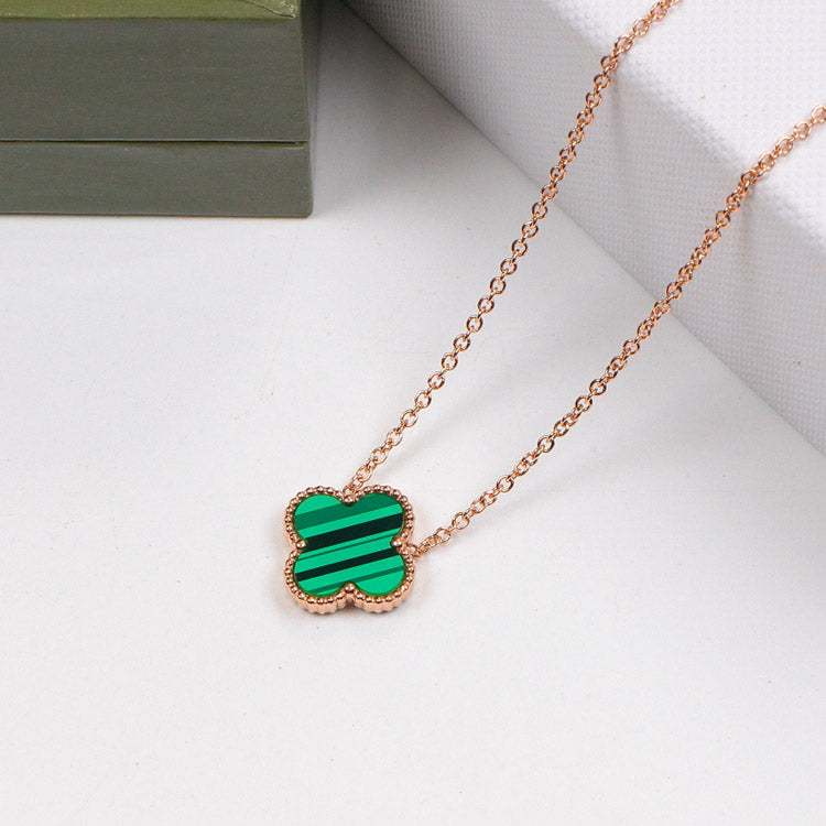 2VA11XDE Stylish  necklaces both sides: one side is full of diamonds, and the other color