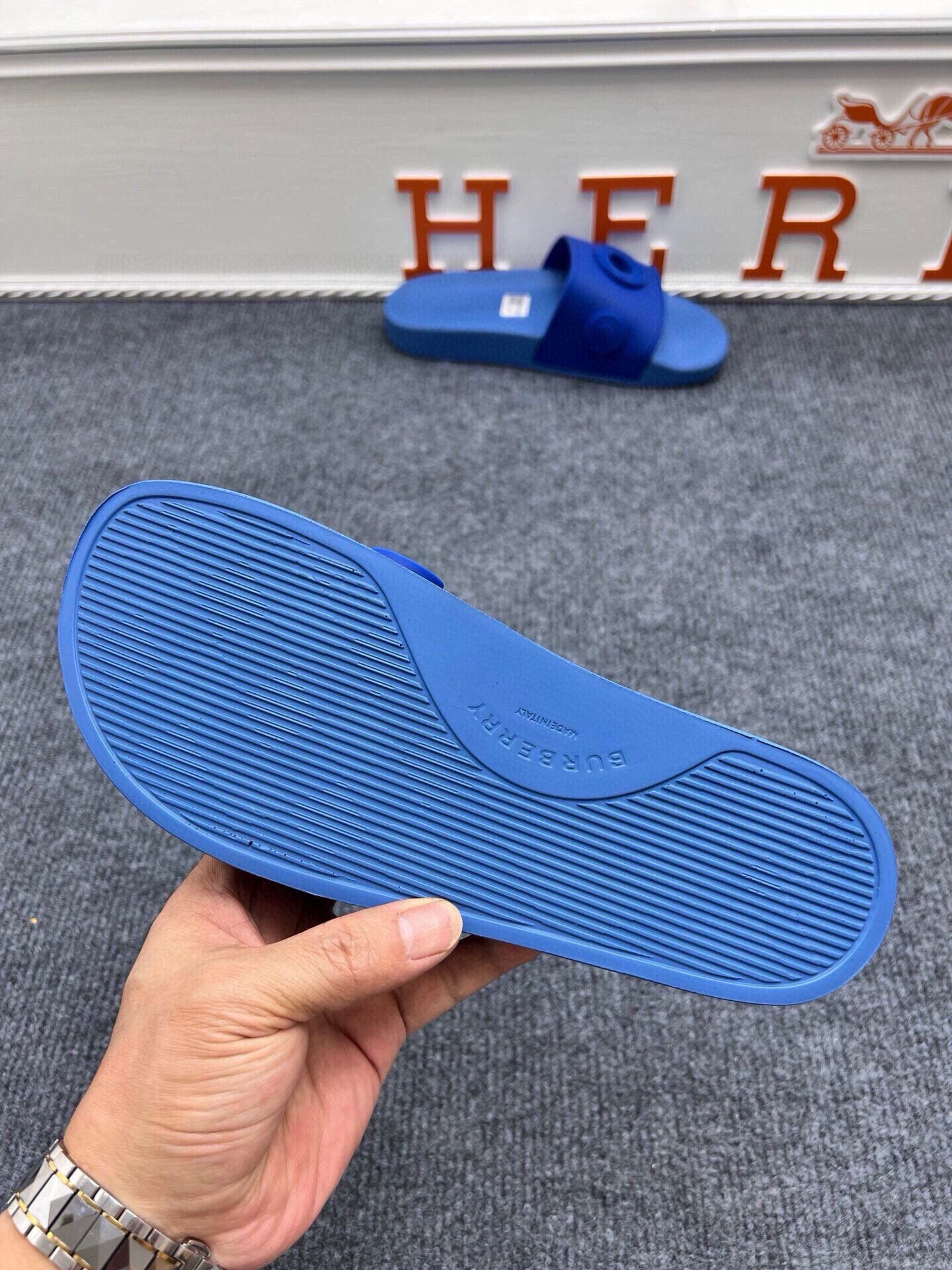 535ZR252ZDE Stylish Slippers