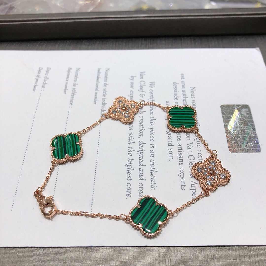 5XVA179KDE Stylish bracelets 5 flowers normal size1.5cm flower