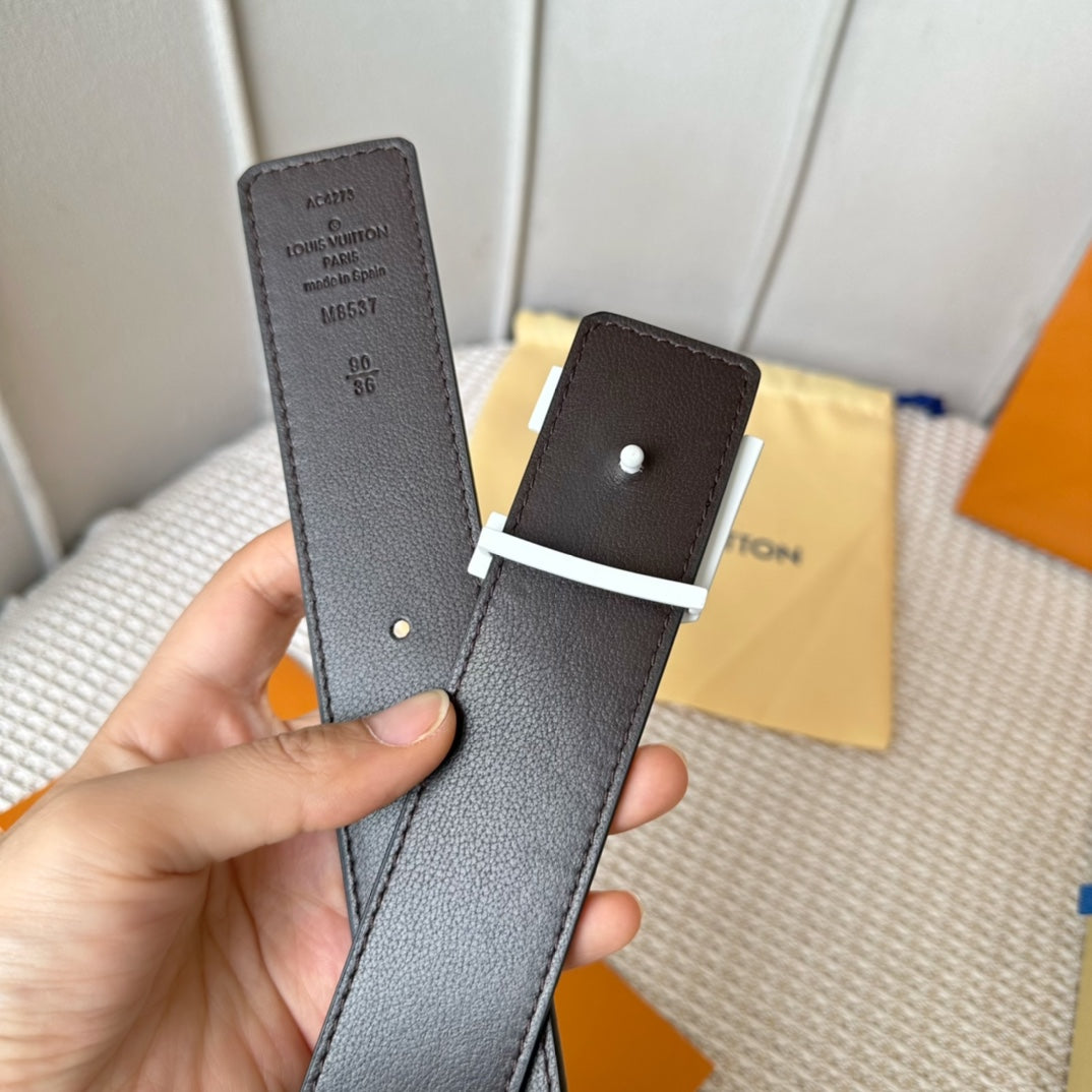 14E64PDE Stylish  High quality belt With full package