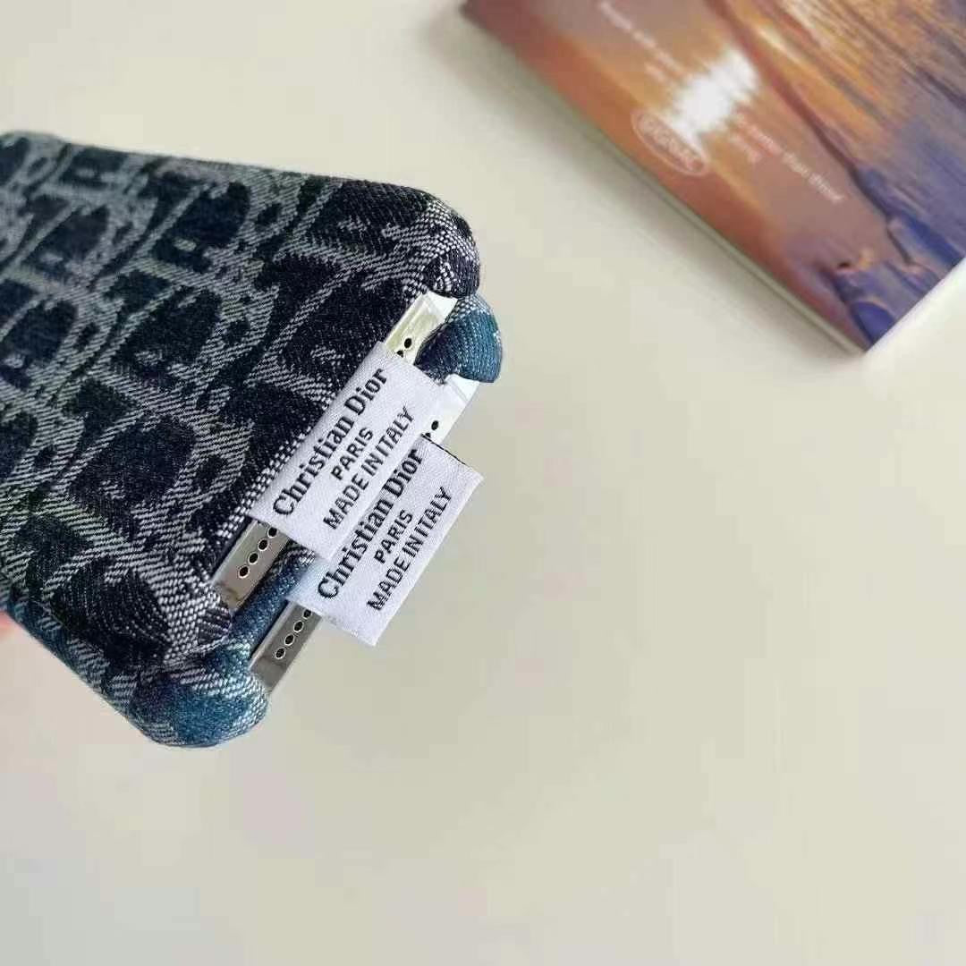135RD202ADE Stylish Phone Case