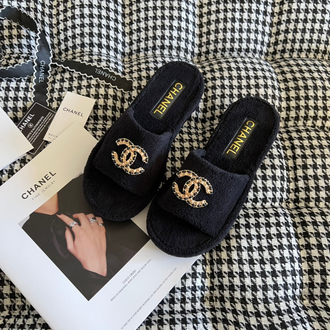 14C159ZDE Stylish Slippers