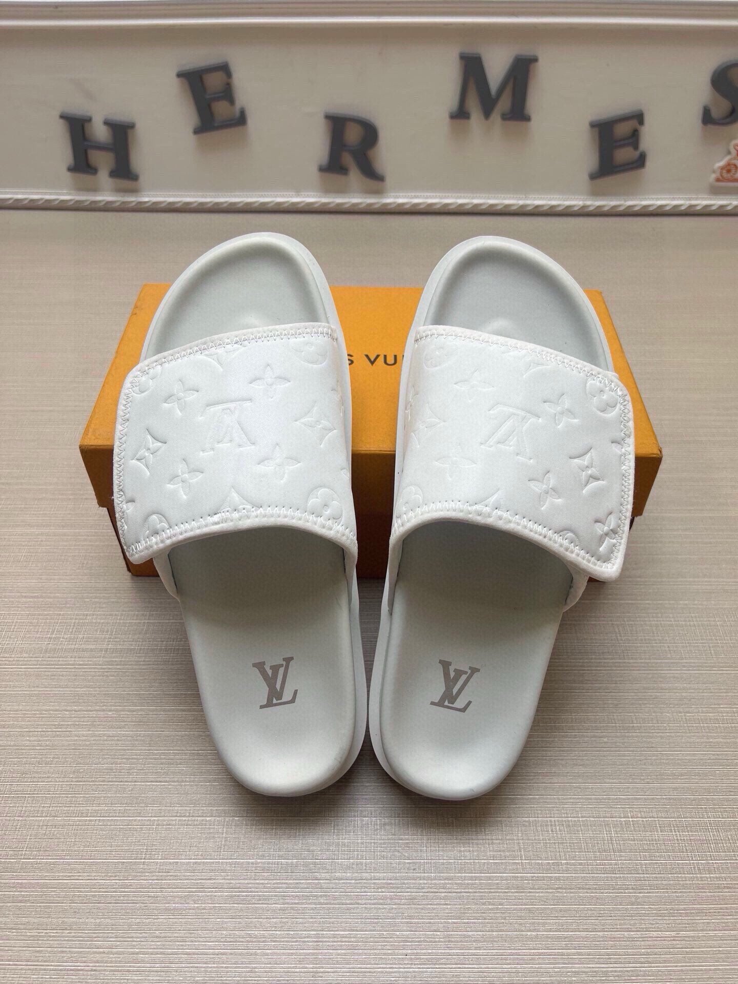 5LE210ZDE Stylish Slippers