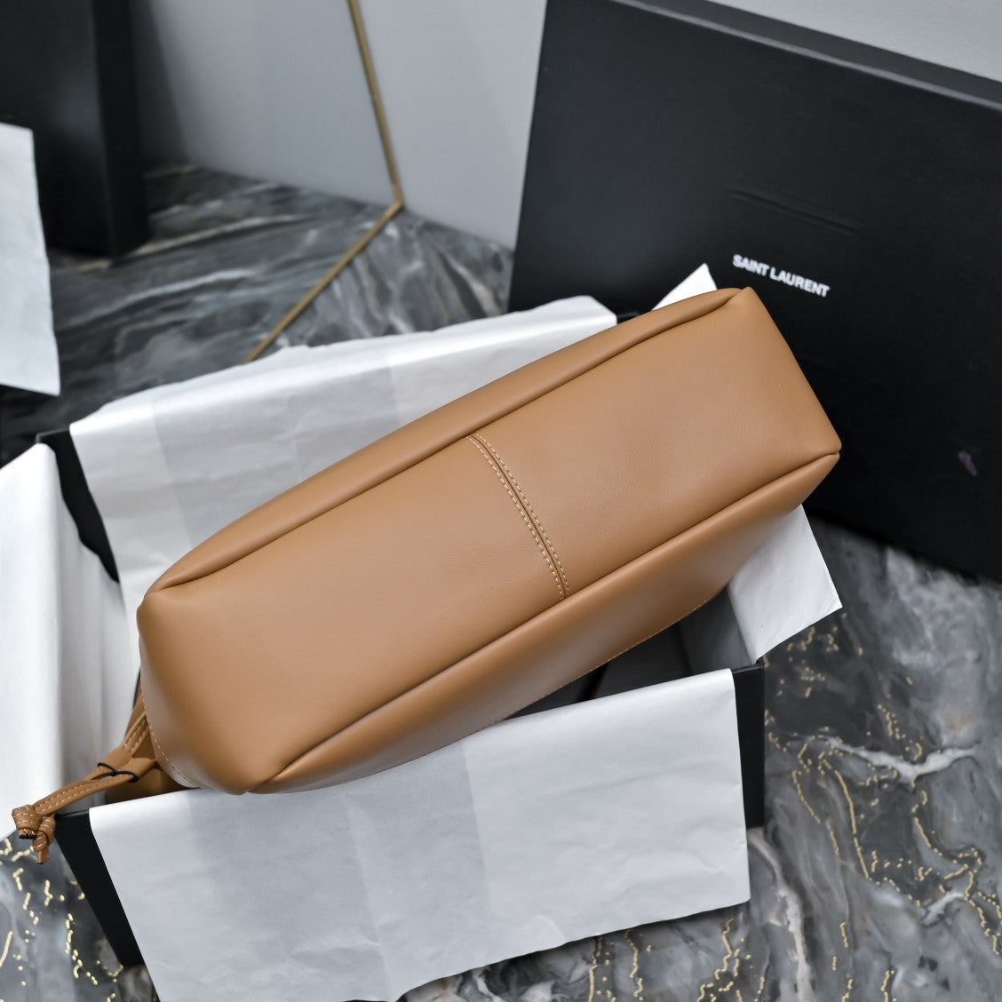 15RSL38BDE Stylish leather bag