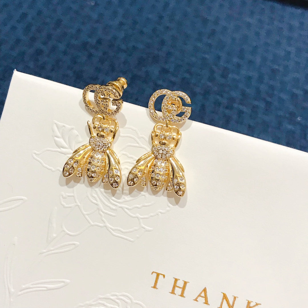 1YB470EDE Stylish Earrings