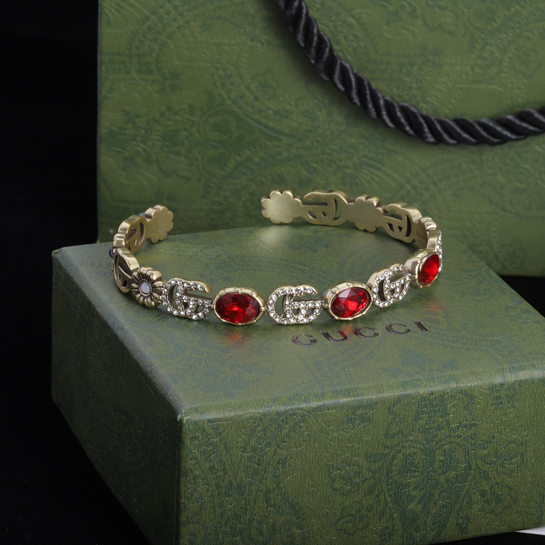 14B397KDE Stylish Bracelets