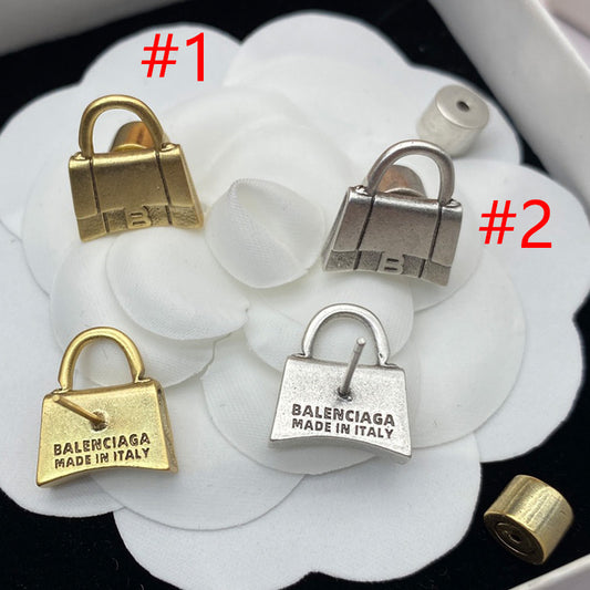 14J148EDE Stylish Earrings