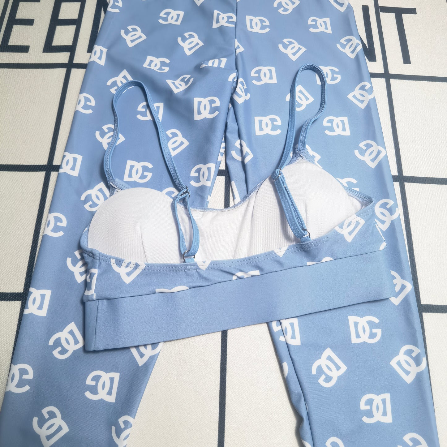 145ZA360YDE Stylish Long sleeve swimsuit