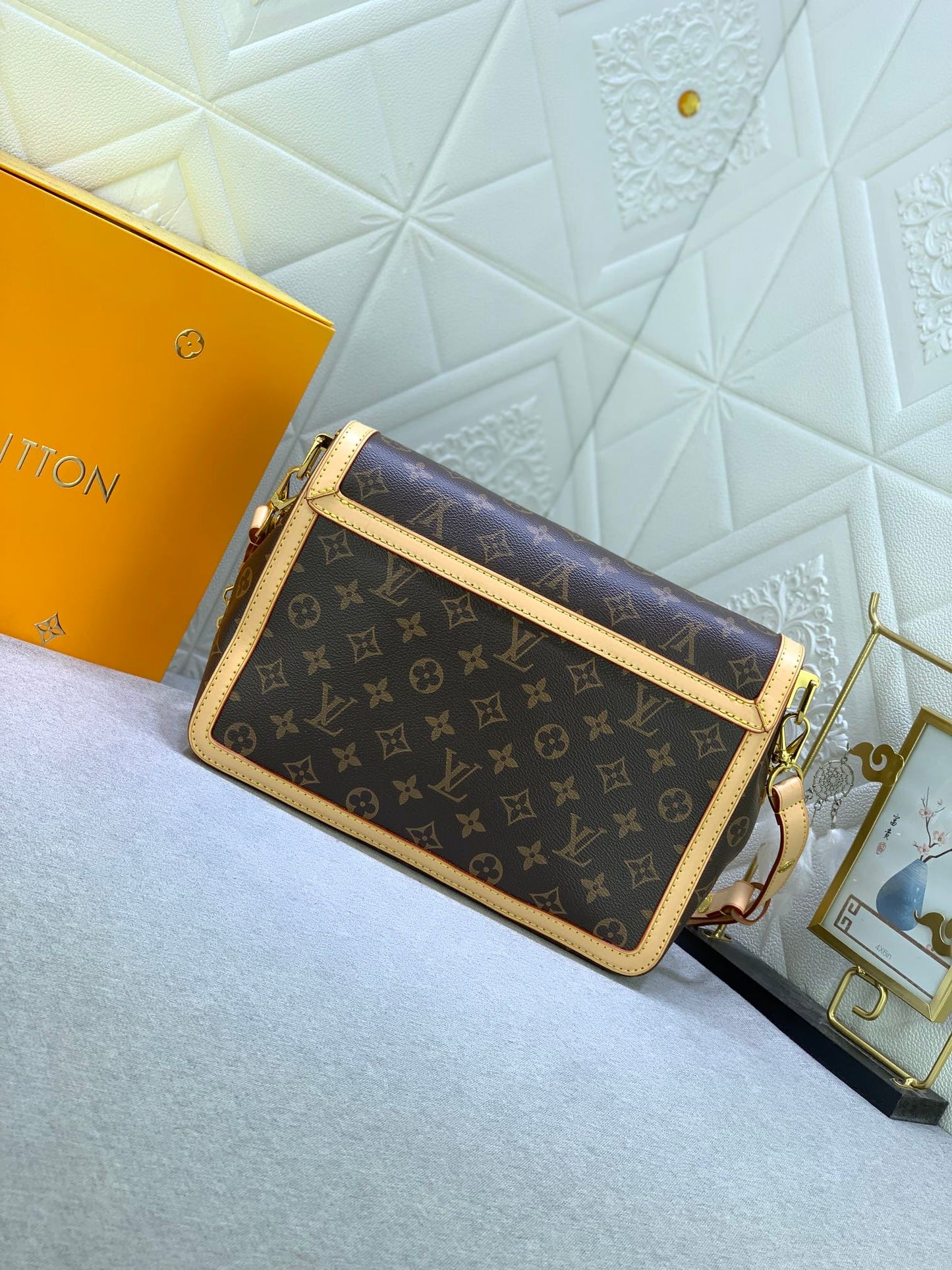 2XE344BDE Stylish leather bag 