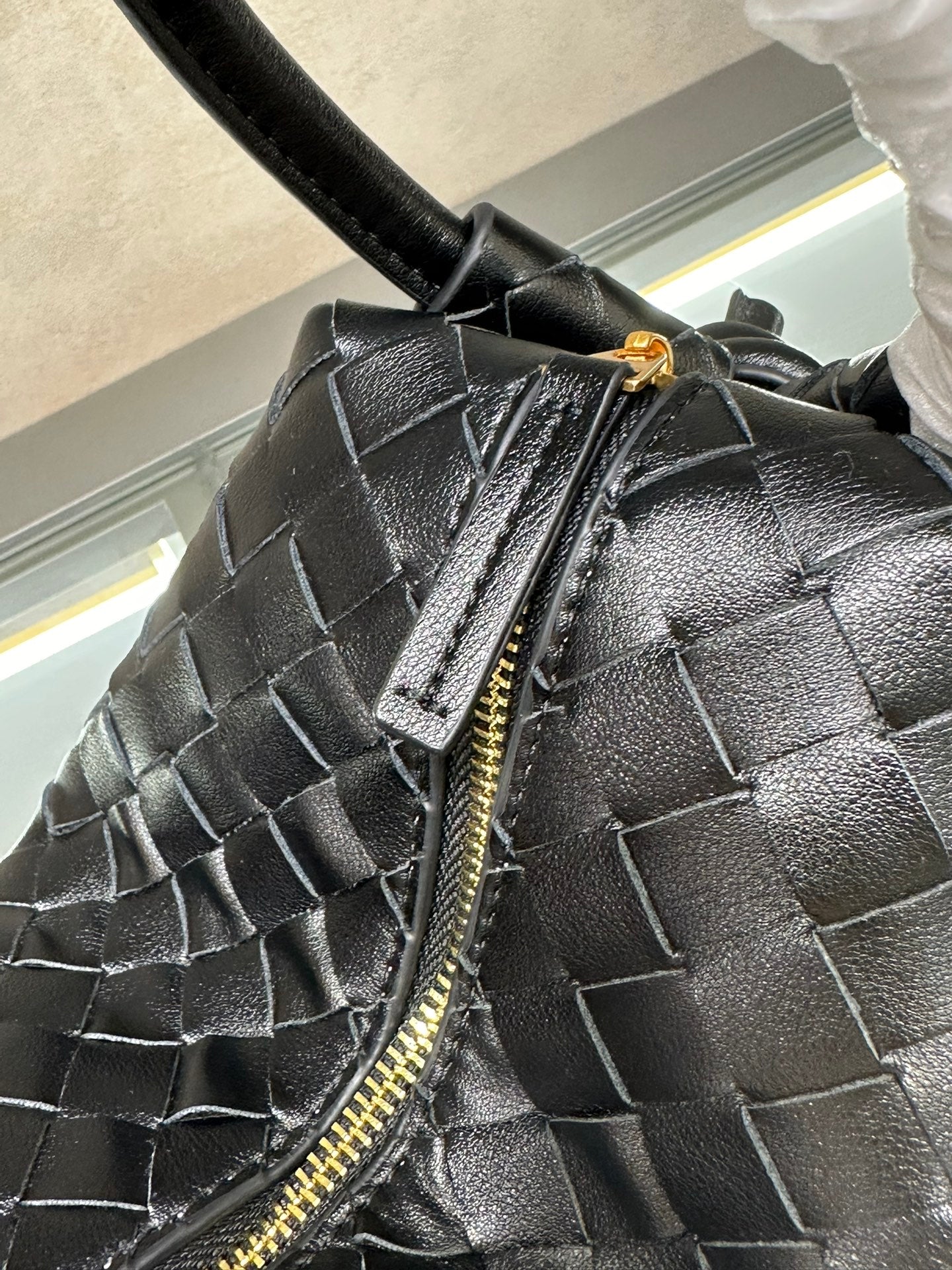 1XA84BDE Stylish leather bag