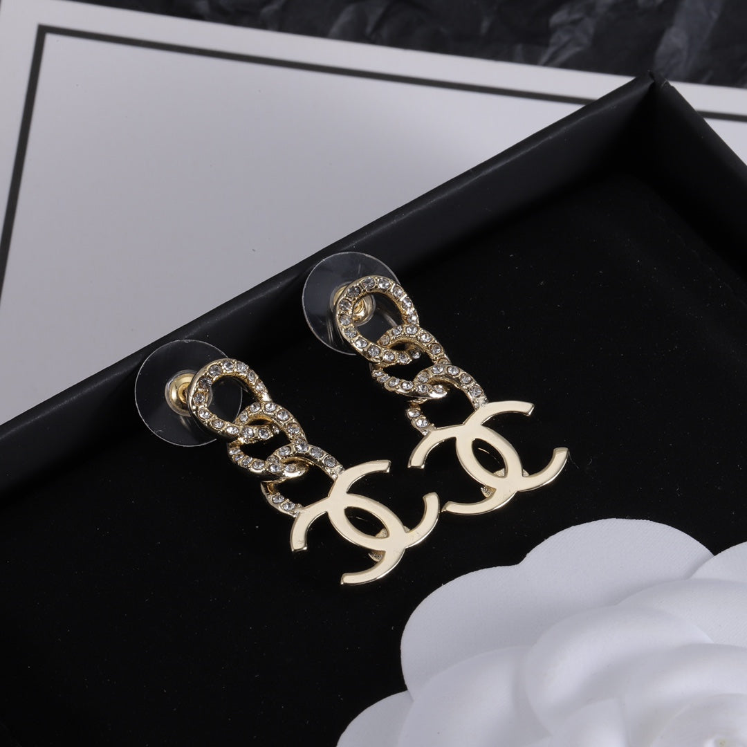 1YC406EDE Stylish Earrings