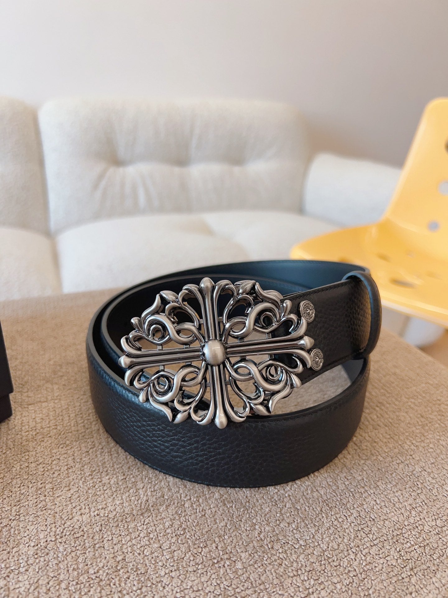 255RA14PDE Stylish  High quality belt With full package