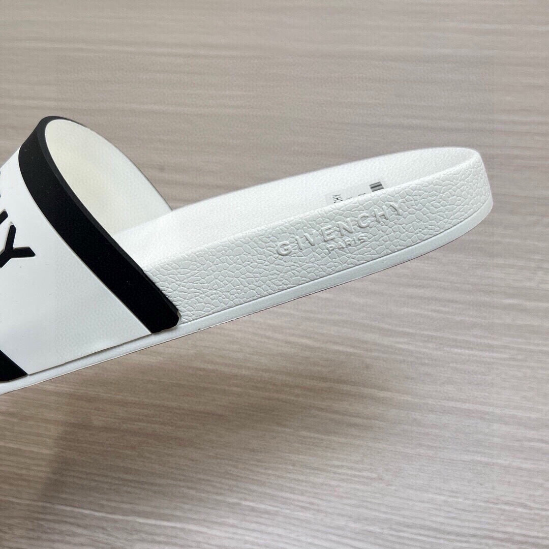 535ZGV264ZDE Stylish Slippers