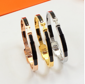 BWH3KDE Stylish Bracelets