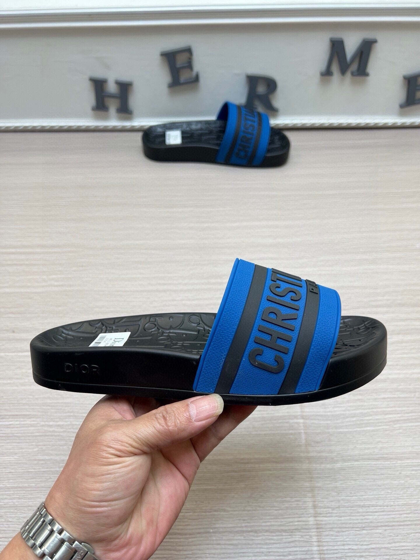 5LD212ZDE Stylish Slippers