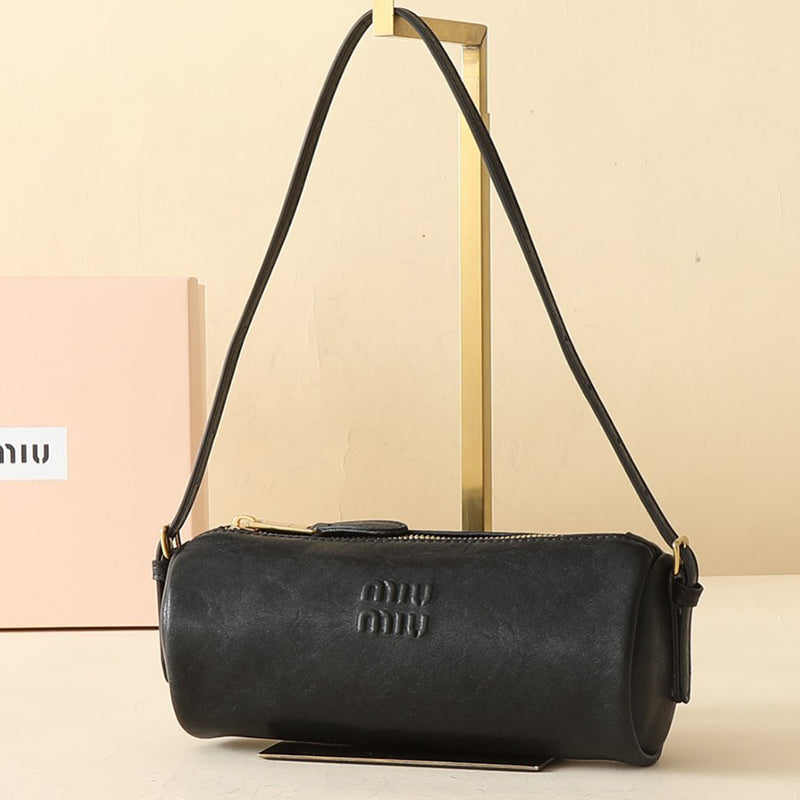 1XA63BDE Stylish leather bag