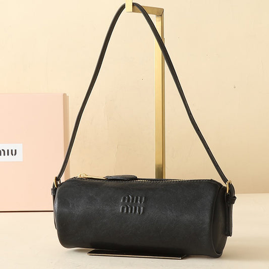 1XA63BDE Stylish leather bag