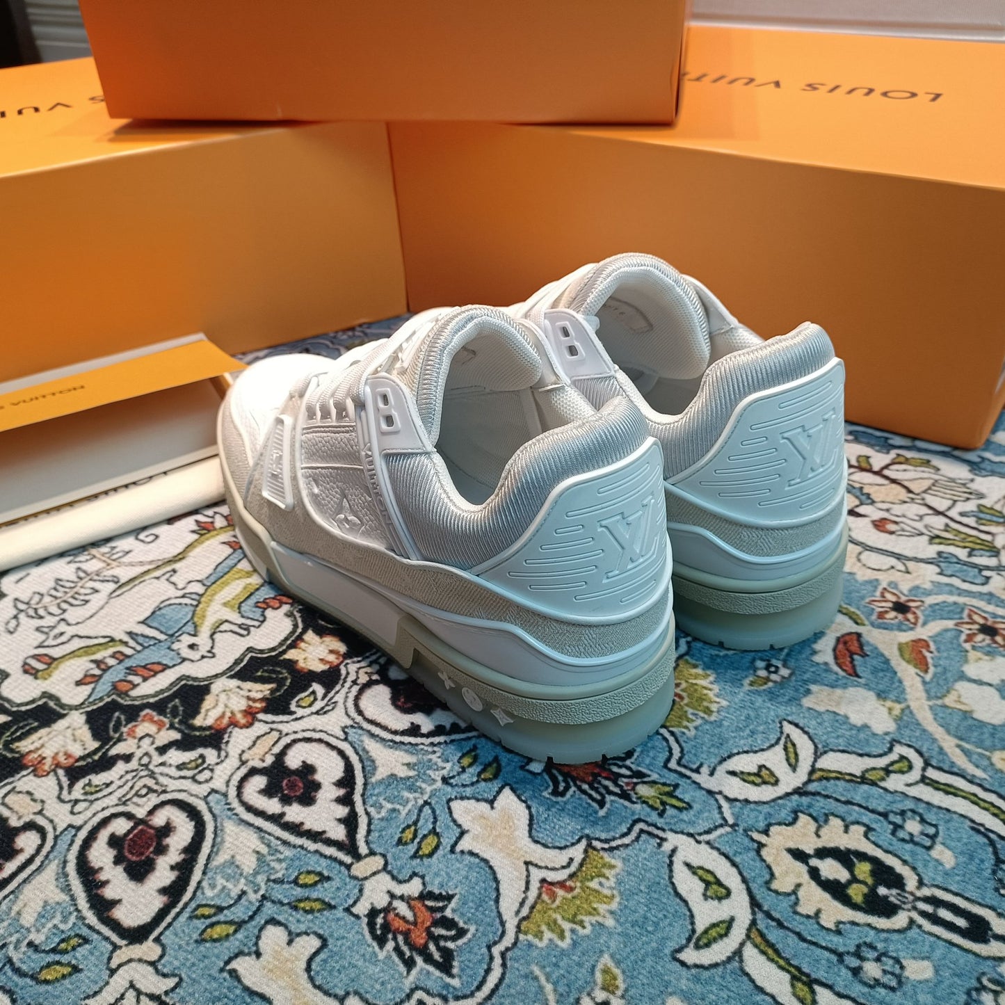 1XE23ZDE Stylish Sneakers