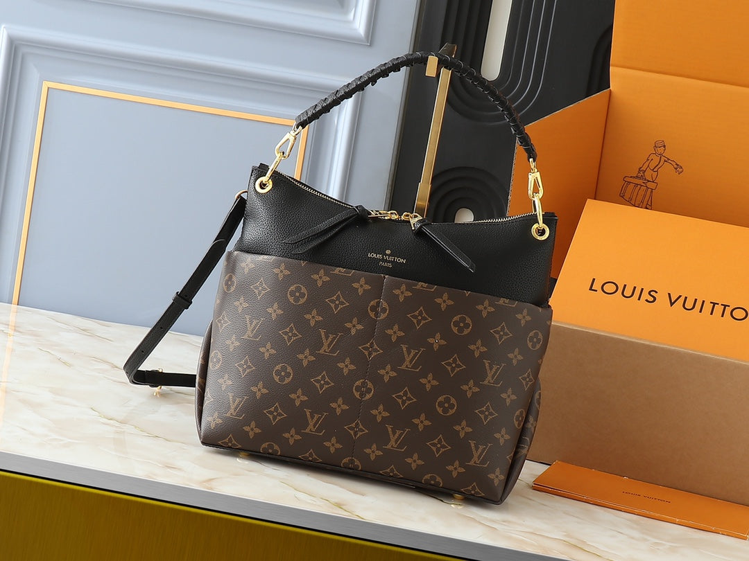 1WE115BDE Stylish leather bag